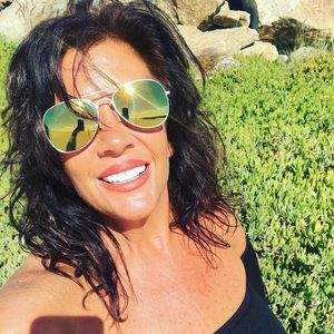 Meet your Posher, Patti